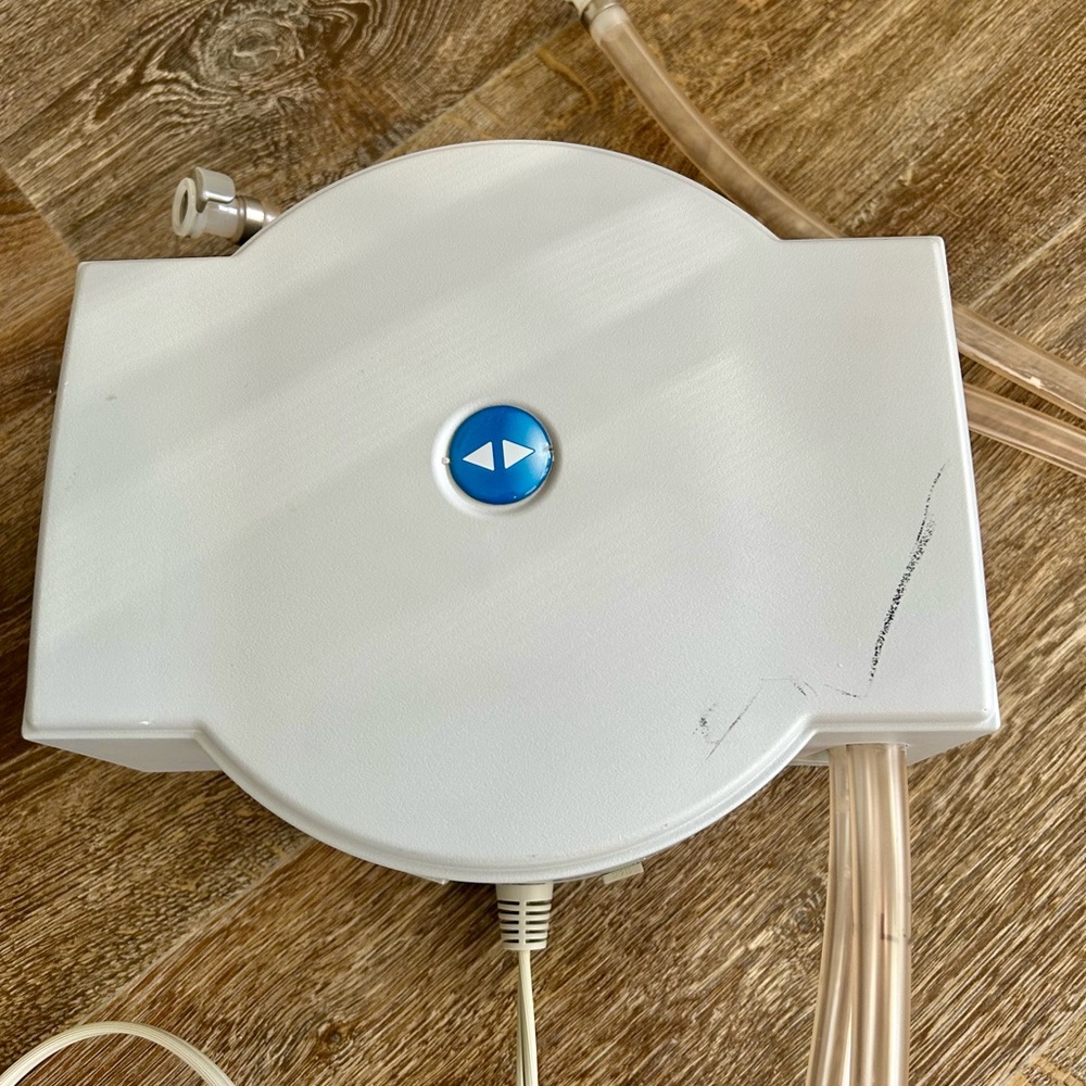 Sleep Number Pump EFCS4W with dual hose and remote for a King Size Bed